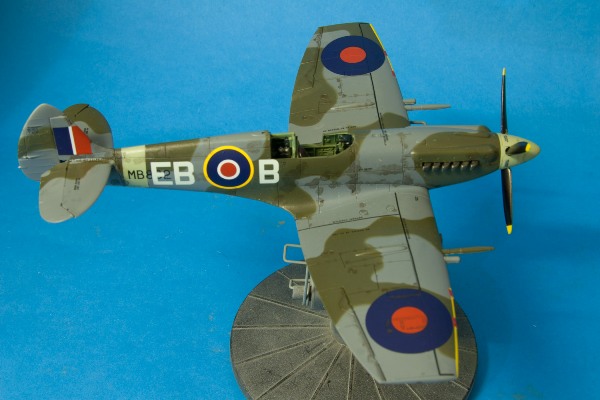 23 BN Ac Airfix Supermarine Spitfire Mk XII 1 48 Scale Part 2 Scale