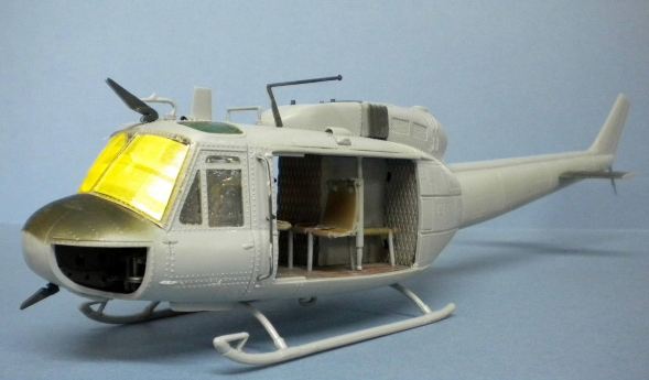 25.BN-Ac-Academy- UH-1D Huey 1.35 scale - Part 2 - Scale Modelling Now