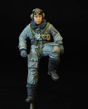 15 TB PAT Painting Pilot and Ground Crew figures