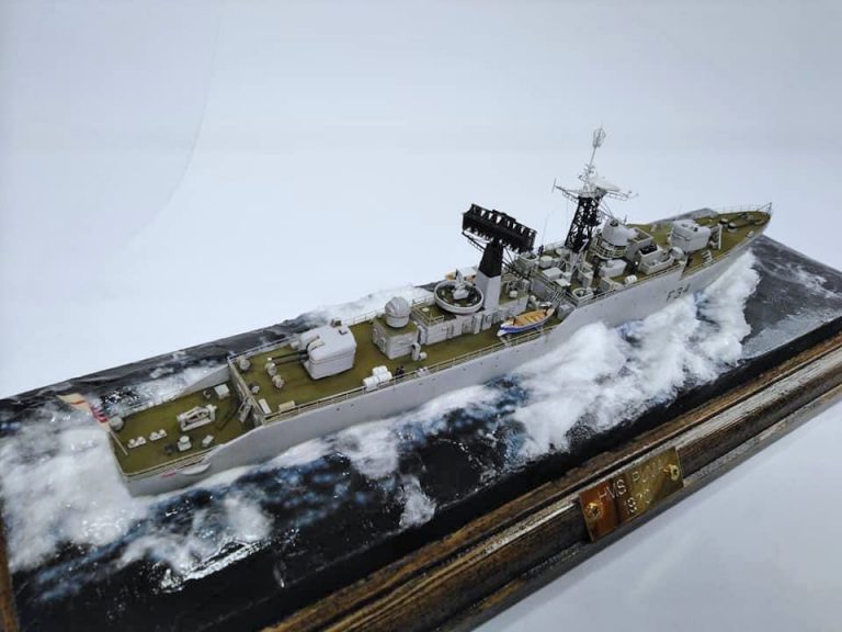 5 Sg-ma-hms Puma Leopard Class Frigate By Ian Ruscoe - Scale Modelling Now