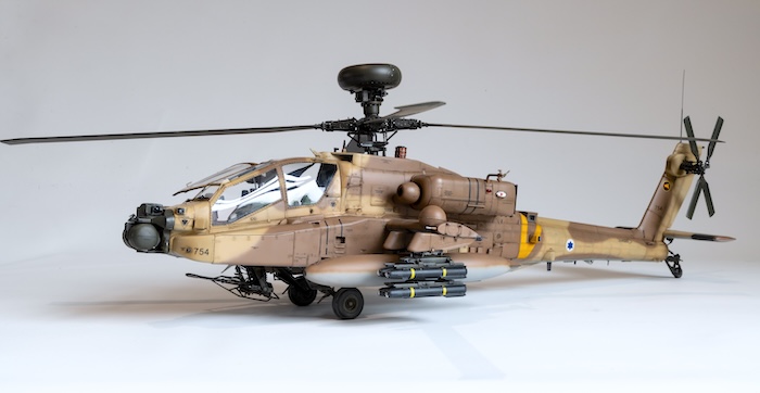 Takom AH-64DI Saraf 1:35